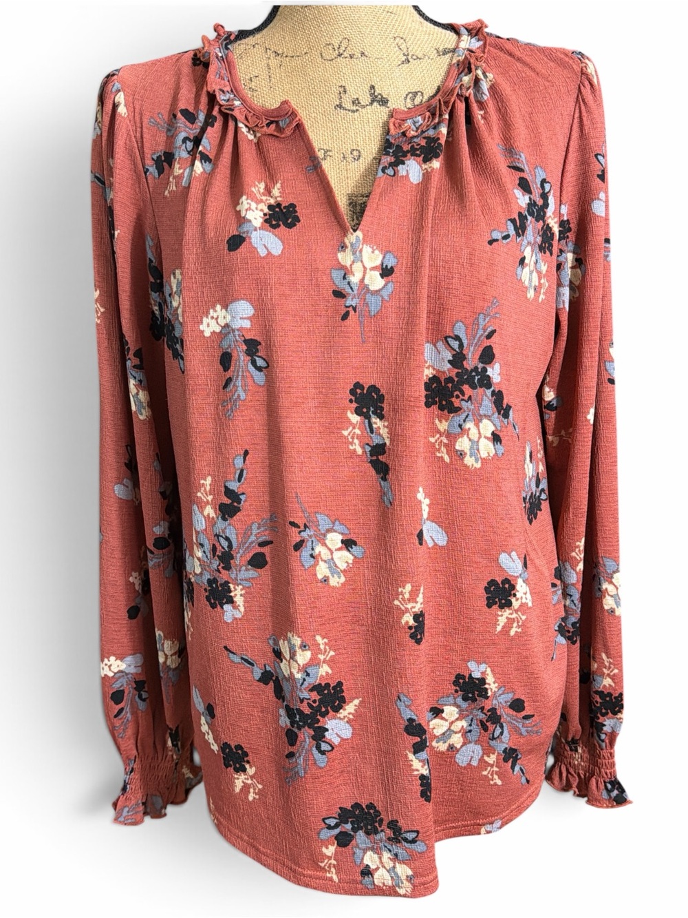 MELLODAY Coral Rust Floral Textured Long-Sleeve Bohemian Blouse. EC Size medium